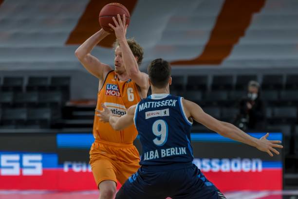 中国球员正 中国球员正