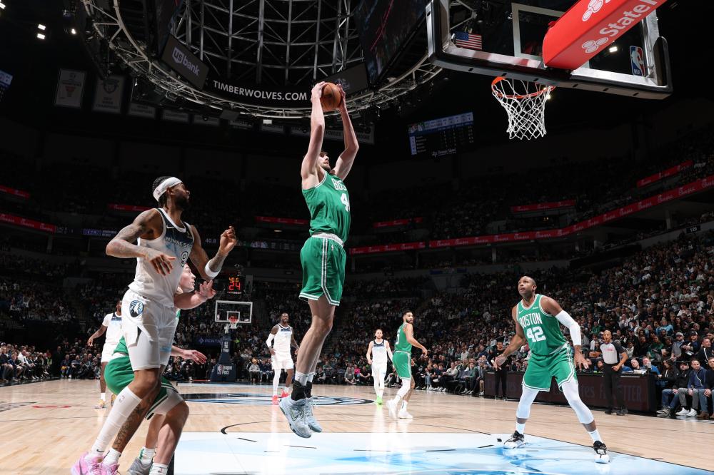 与前田相比 与前田相比