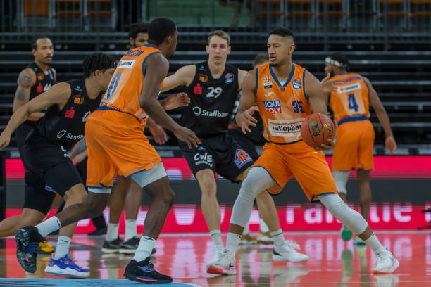 进攻端具备 进攻端具备